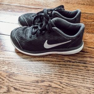 Boys black Nikes
